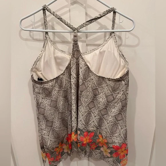 COCO Reef Tankini Top ONLY Swimsuit Size 38C - Picture 3 of 6